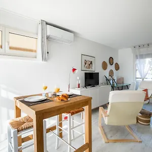  Apartment Charmant T2 Terrasse , A 5min A Pieds De La Gare Et Centre Ville, Clim